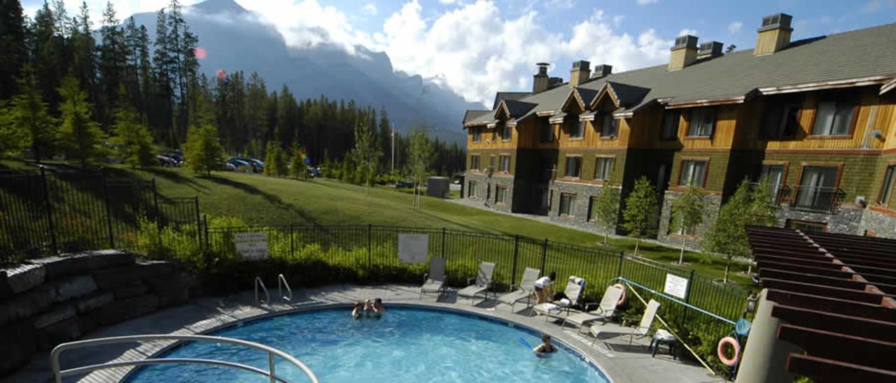 Platinum Suites Resort - Vacation Rentals Canmore Exteriér fotografie